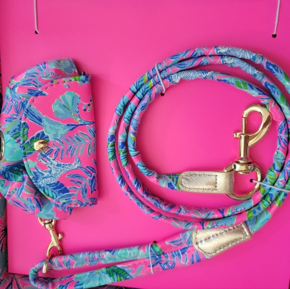 Lilly Pulitzer Dog Lilly Pulitzer Dog Leash And Poop Bag Holder